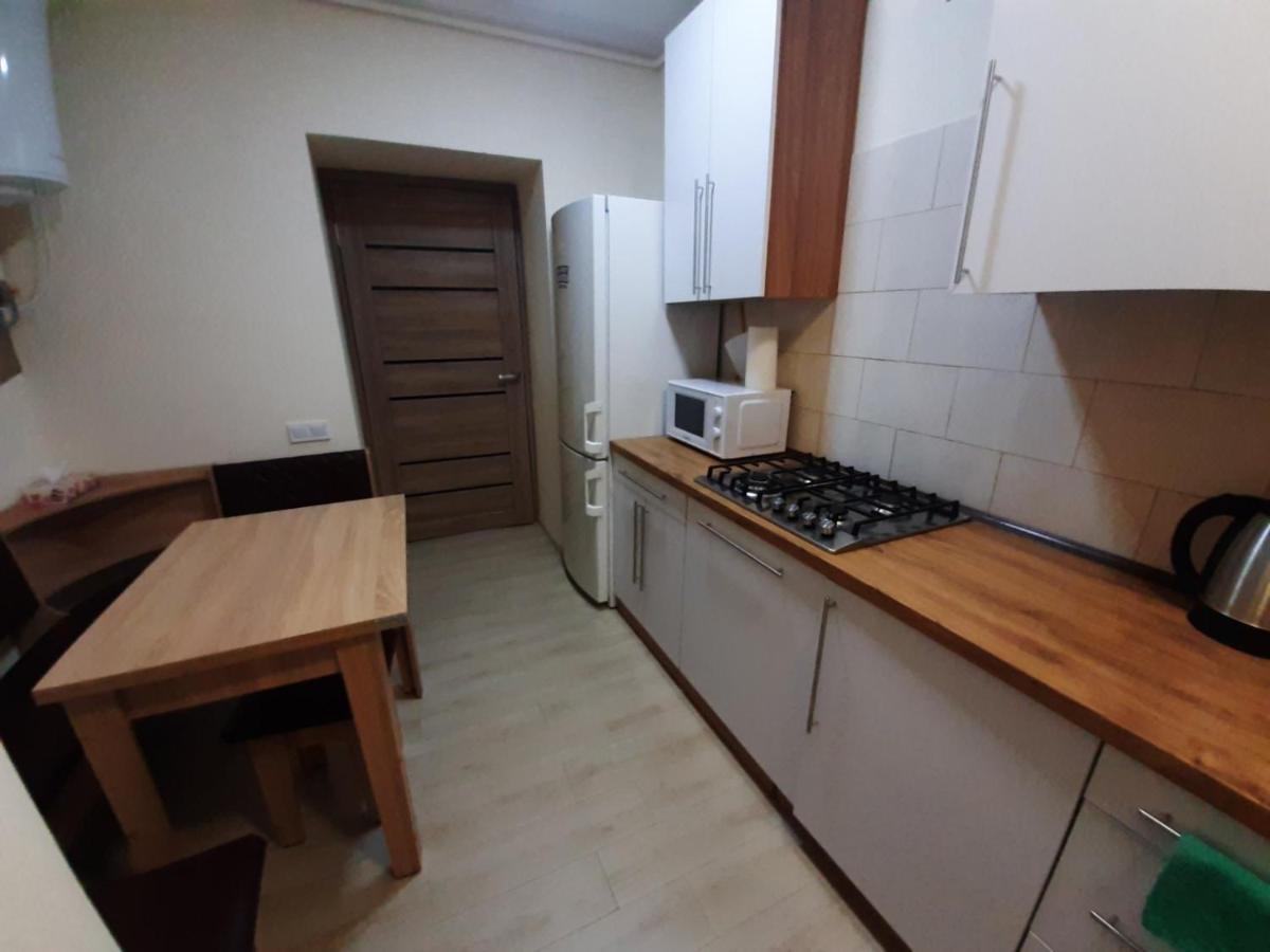 Marka Vovchka Apaartment Lviv Eksteriør billede